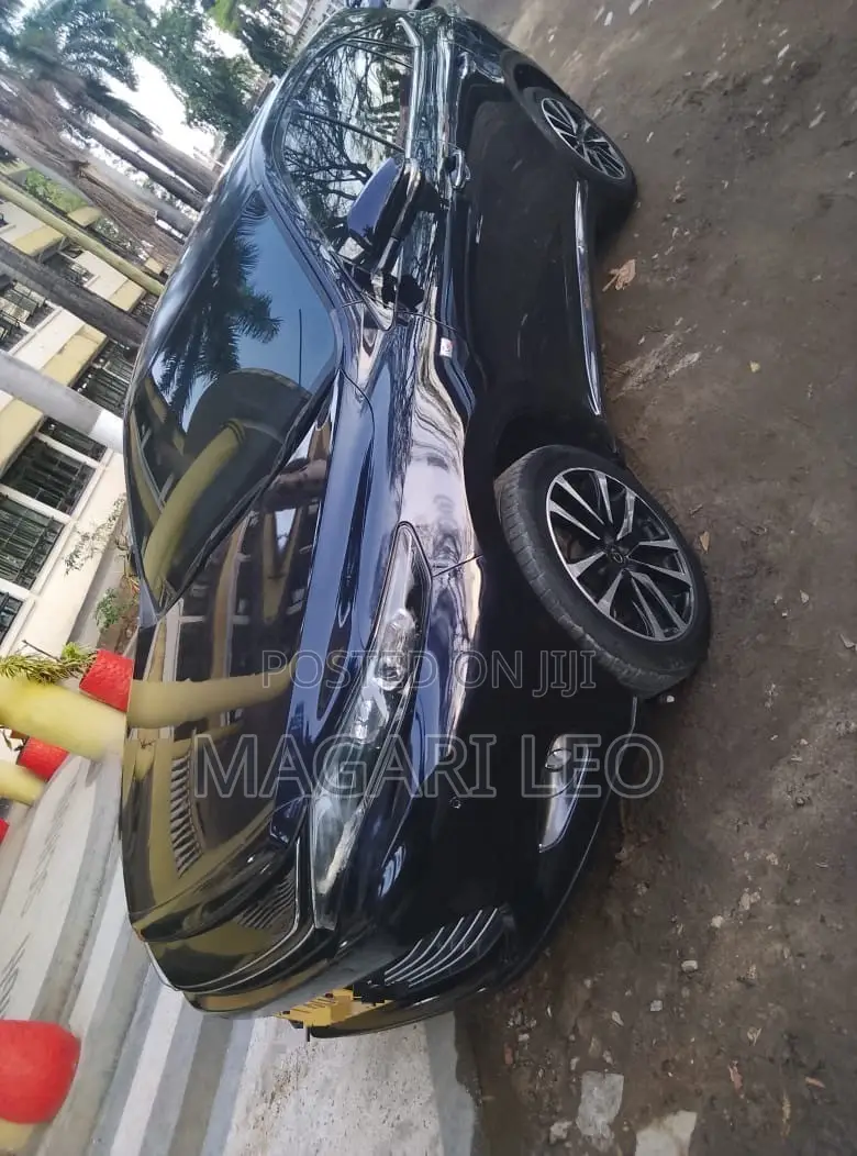 Toyota Harrier 2.0 2015 Purple