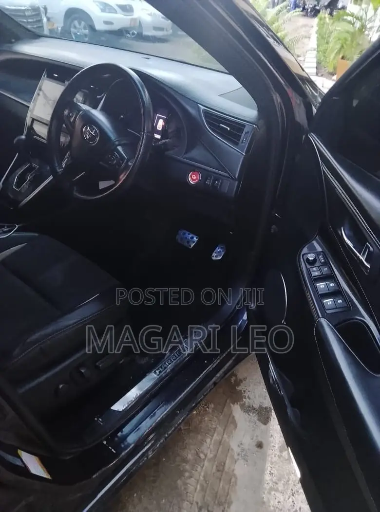 Toyota Harrier 2.0 2015 Purple