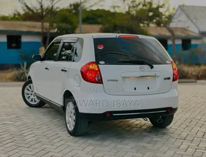 Mazda Verisa 2008 Pearl
