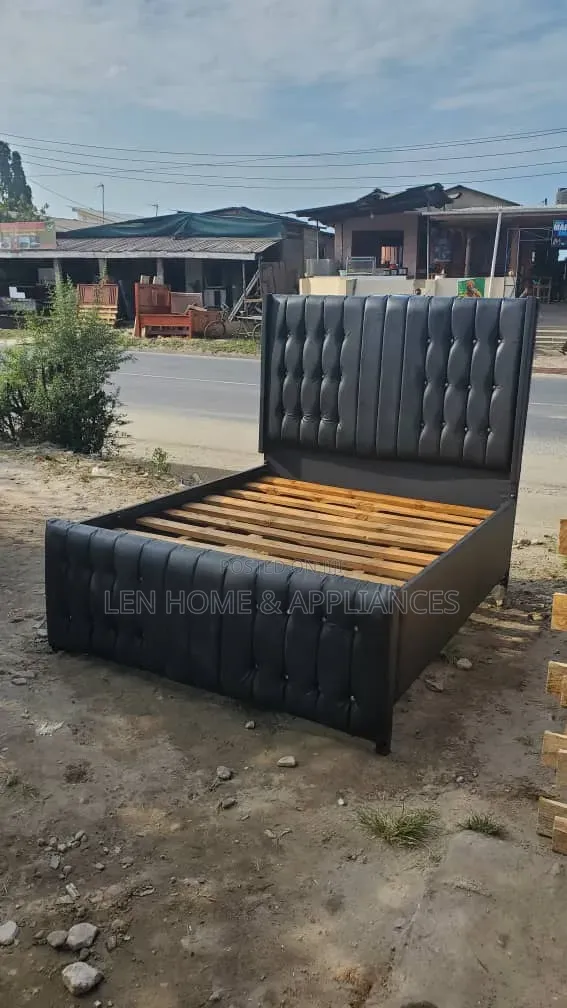 Bed Sofa 5/6 Leather Color Black