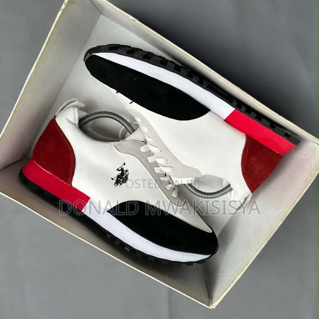 Polo Premium Leather Sneaker - Classic Design