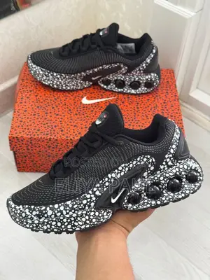 Nike Air Max Dn Sneakers