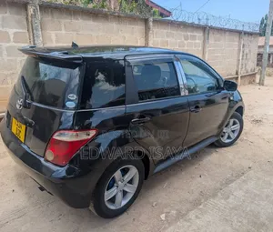 Toyota IST 2004 Black
