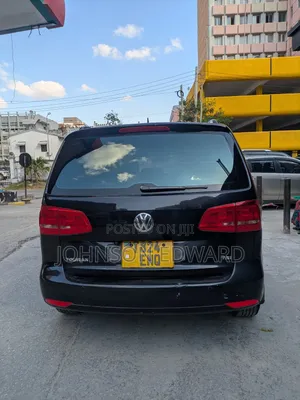Volkswagen Touran 2014 Black