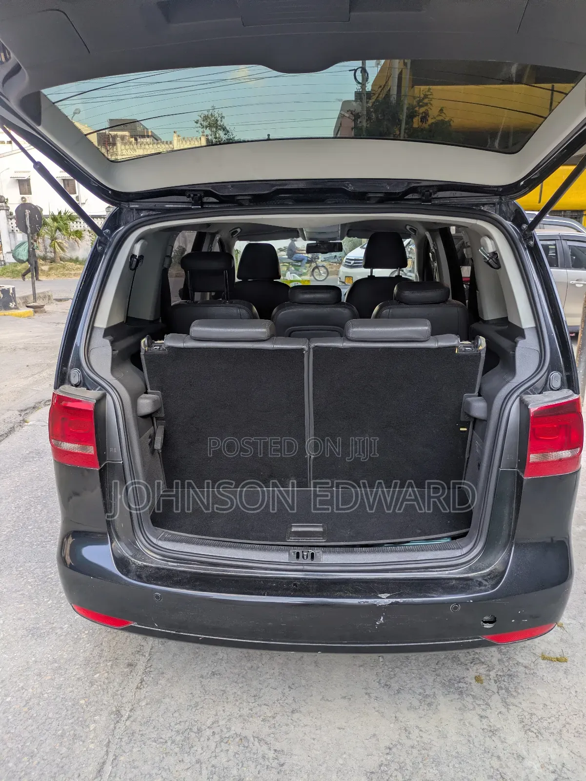Volkswagen Touran 2014 Black