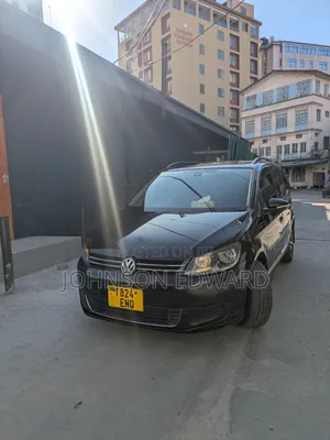 Volkswagen Touran 2014 Black