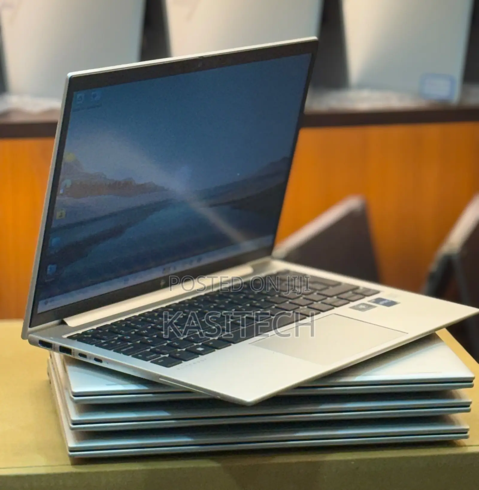 Laptop HP EliteBook 830 G8 16GB Intel Core i5 SSD 256GB