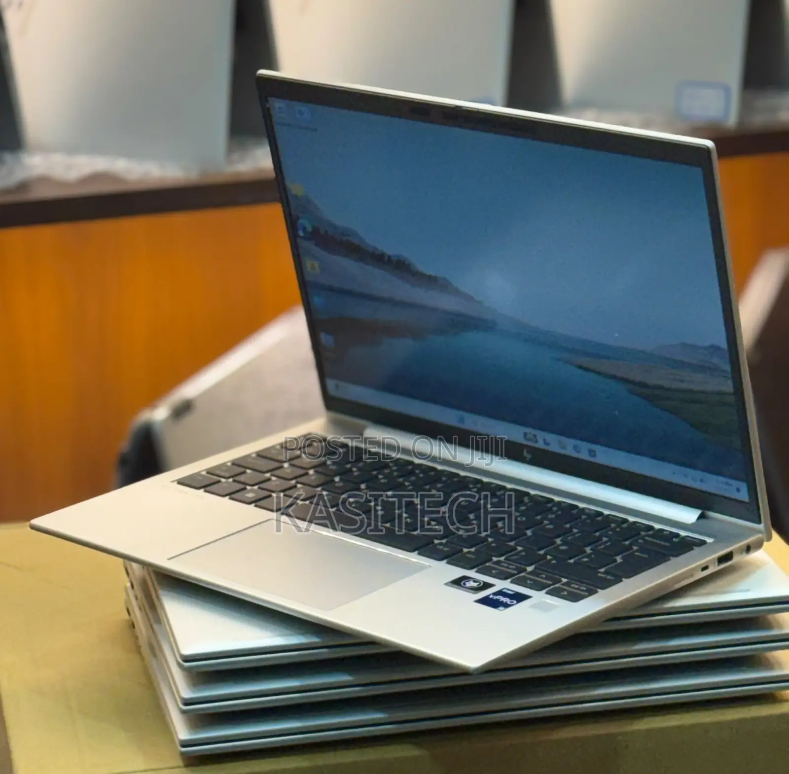 Laptop HP EliteBook 830 G8 16GB Intel Core i5 SSD 256GB