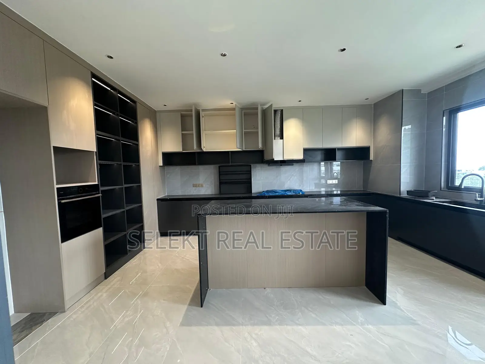 Furnished 4bdrm Penthouse in Peninsula, Masaki for rent