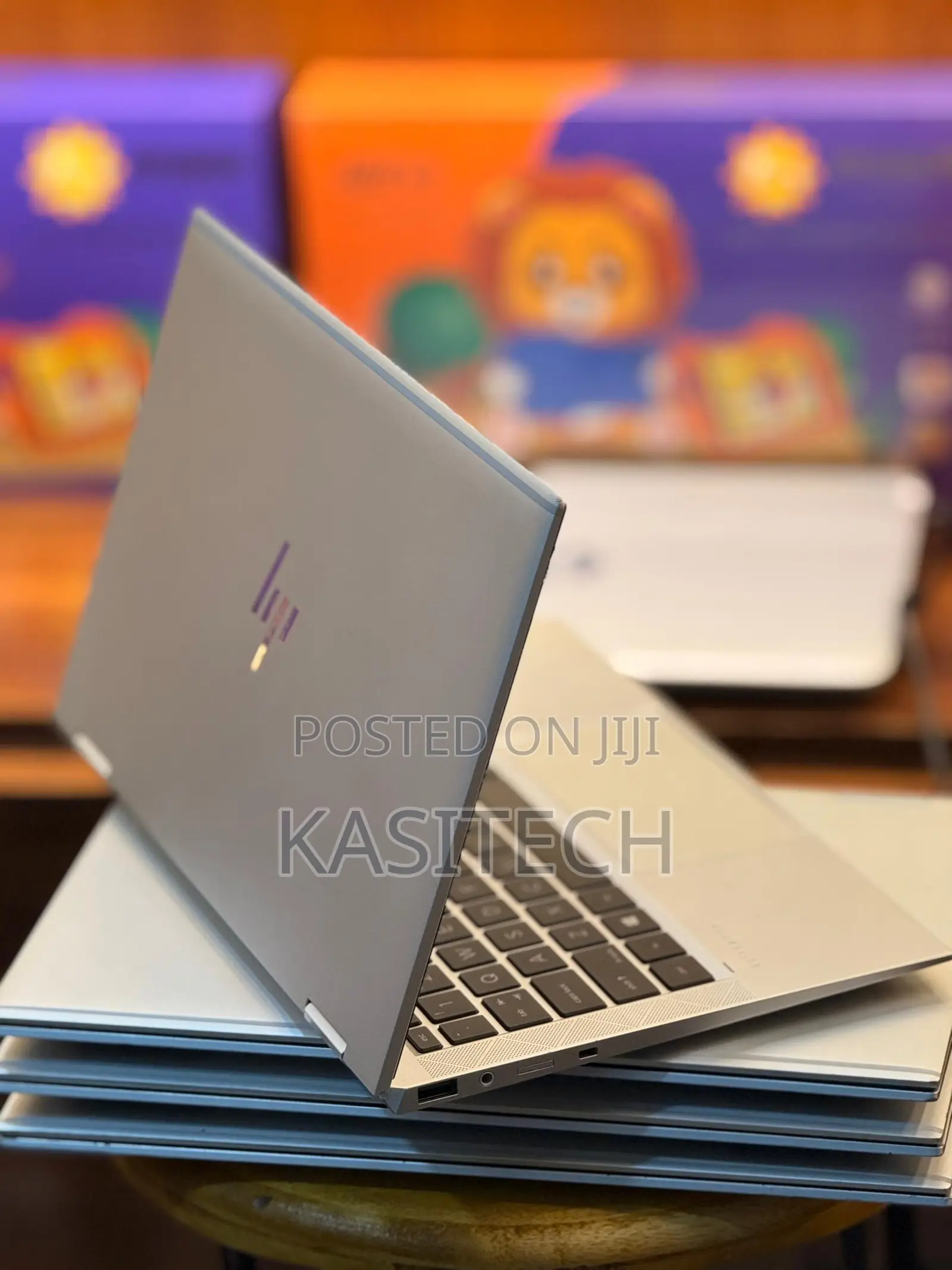 New Laptop HP EliteBook 1040 G8 16GB Intel Core i7 SSD 512GB
