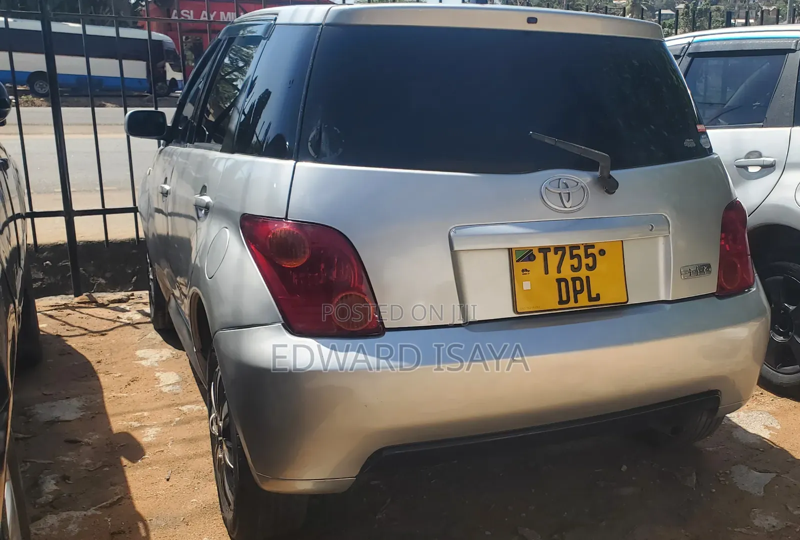 Toyota IST 2005 Silver