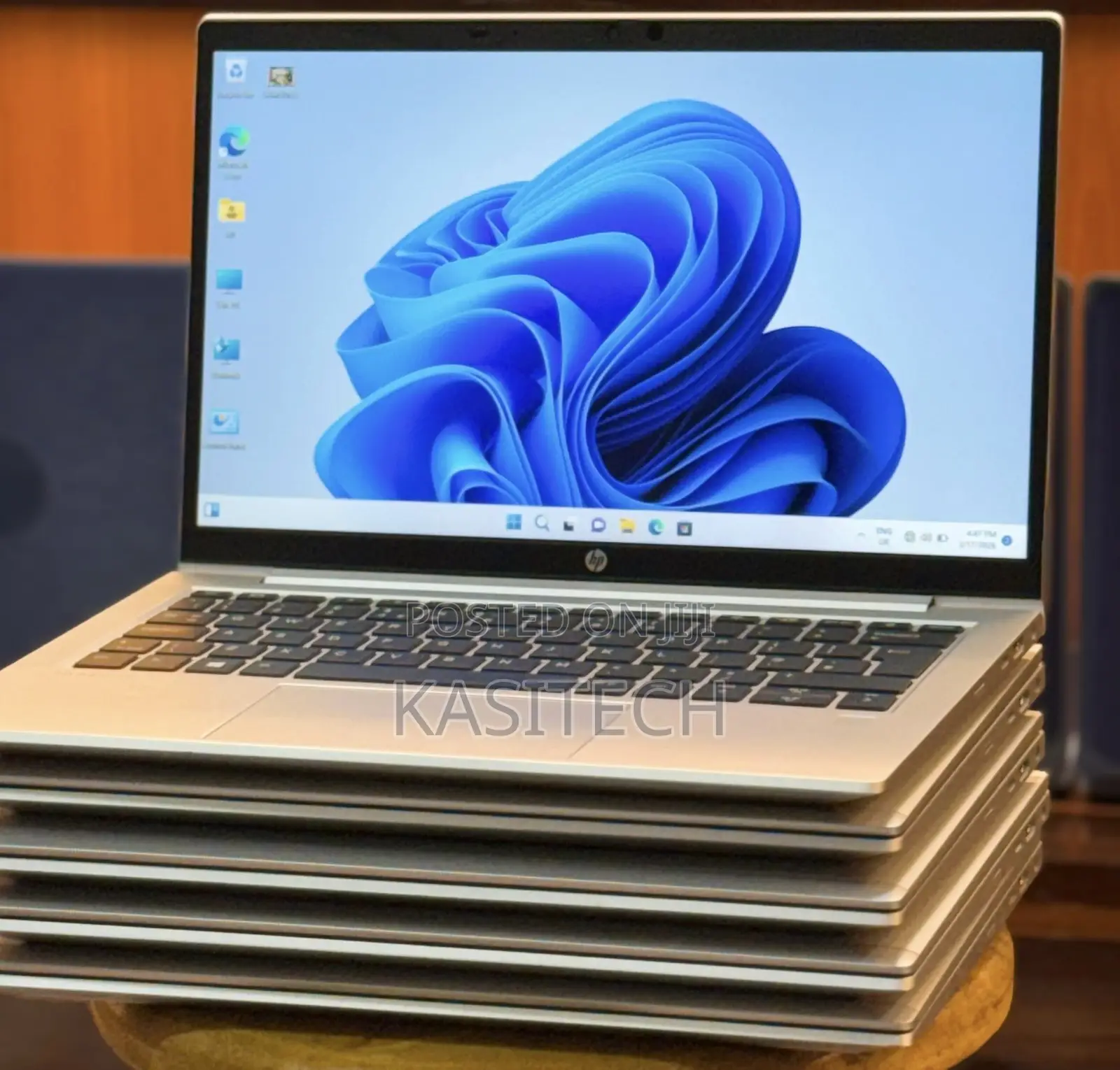 New Laptop HP 8GB AMD Ryzen 5 SSD 256GB