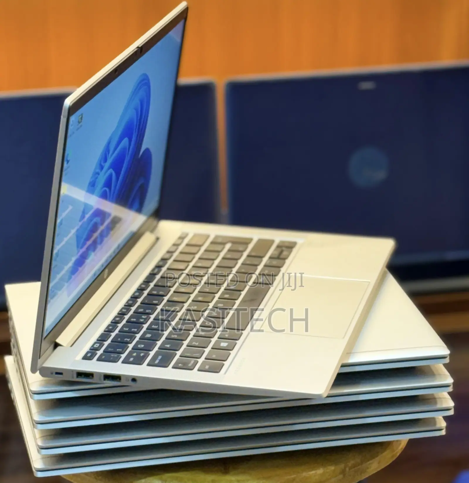 New Laptop HP 8GB AMD Ryzen 5 SSD 256GB