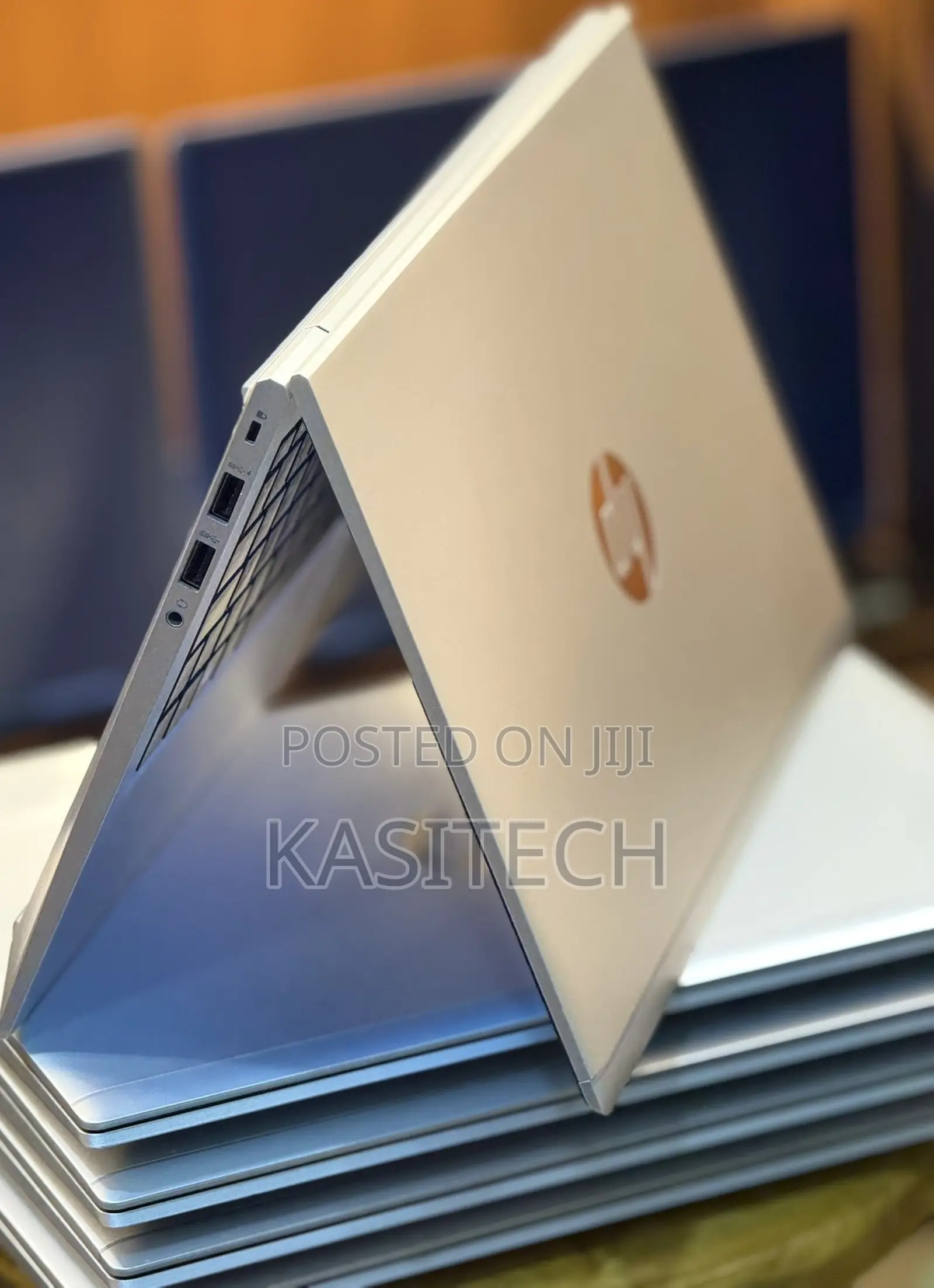 New Laptop HP 8GB AMD Ryzen 5 SSD 256GB