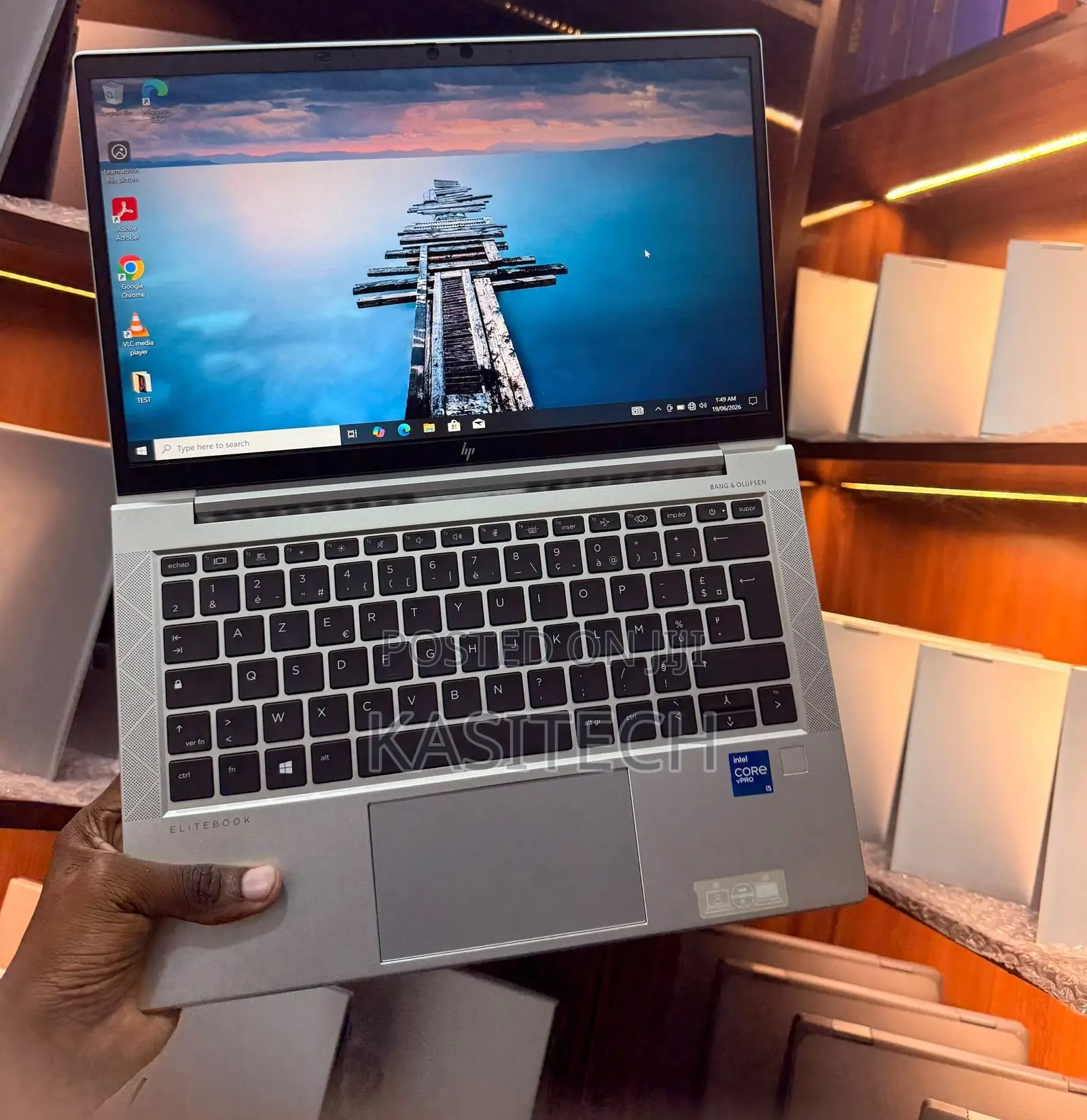 New Laptop HP EliteBook 830 G8 8GB Intel Core i5 SSD 256GB
