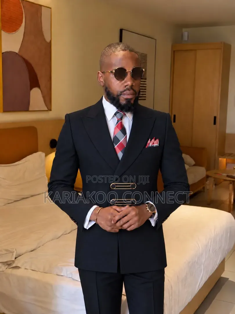 The Tailored Look Dark Blue