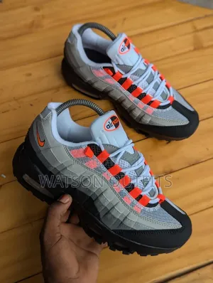 NIke Airmax 97 Men's Leather Shoes 5 Colours Looking Best