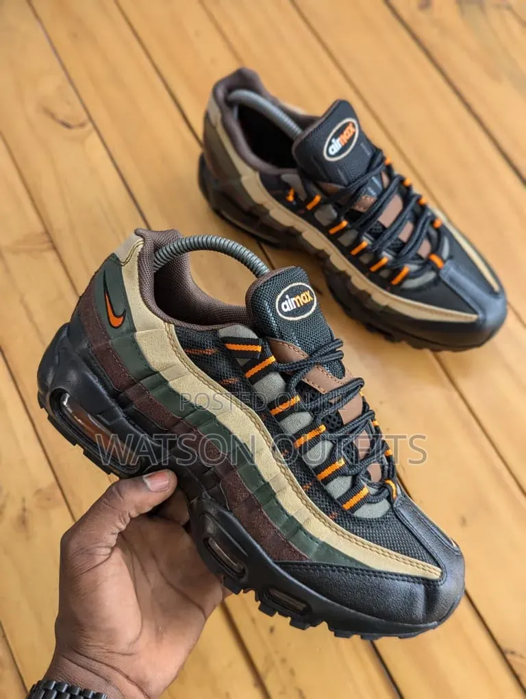 NIke Airmax 97 Men's Leather Shoes 5 Colours Looking Best