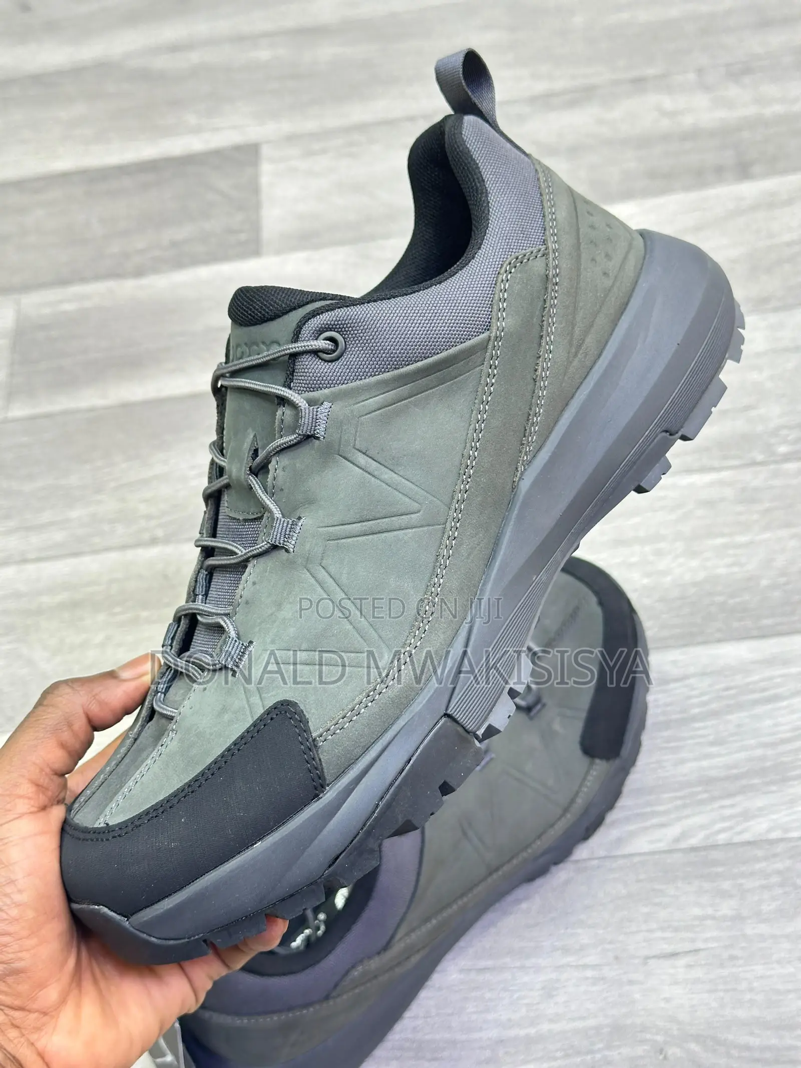 Urxx - Premium Outdoor / Hiking Shoes (2 Models Mpya!)