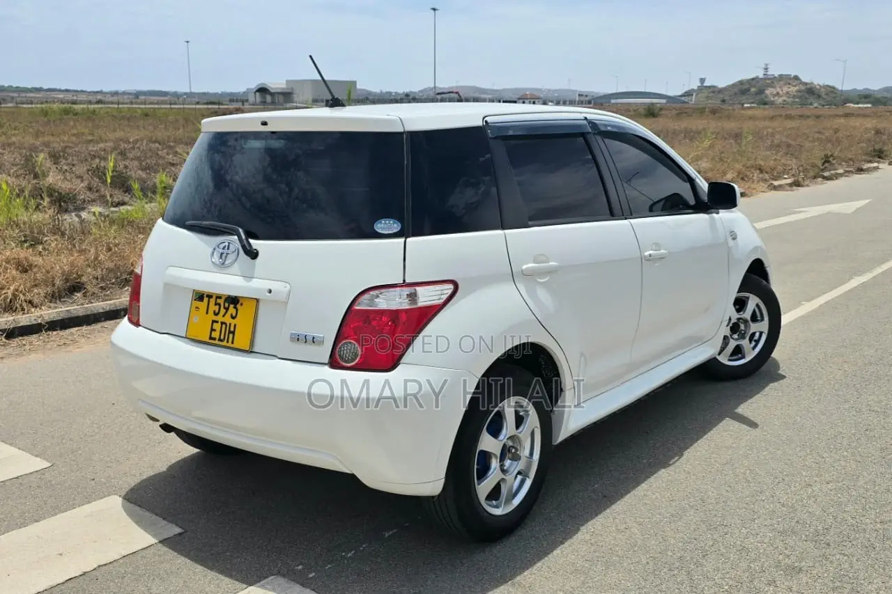 Toyota IST 2006 Pearl