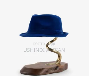 mj Signature Hat 
Mj Hatbei: Tsh. 20,000/=