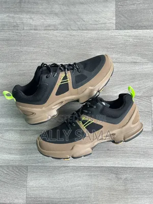 Men's Shoes Waterproof New Design 2026