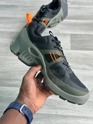 Men's Shoes Waterproof New Design 2026