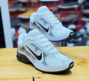 Liquid Max Nike Sneakers White