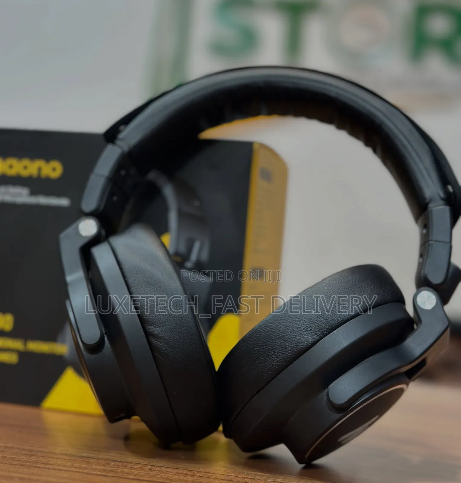 Maono MH700 Professional Studio Monitor Wired Over-Ear Headphones