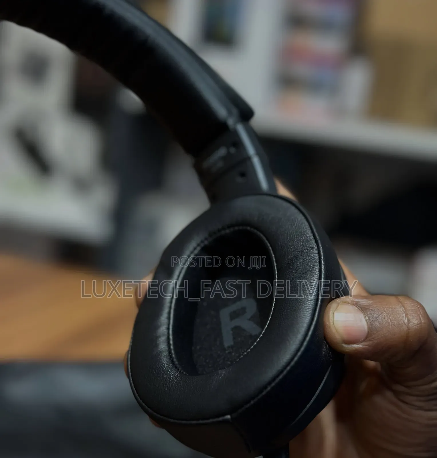 Maono MH700 Professional Studio Monitor Wired Over-Ear Headphones