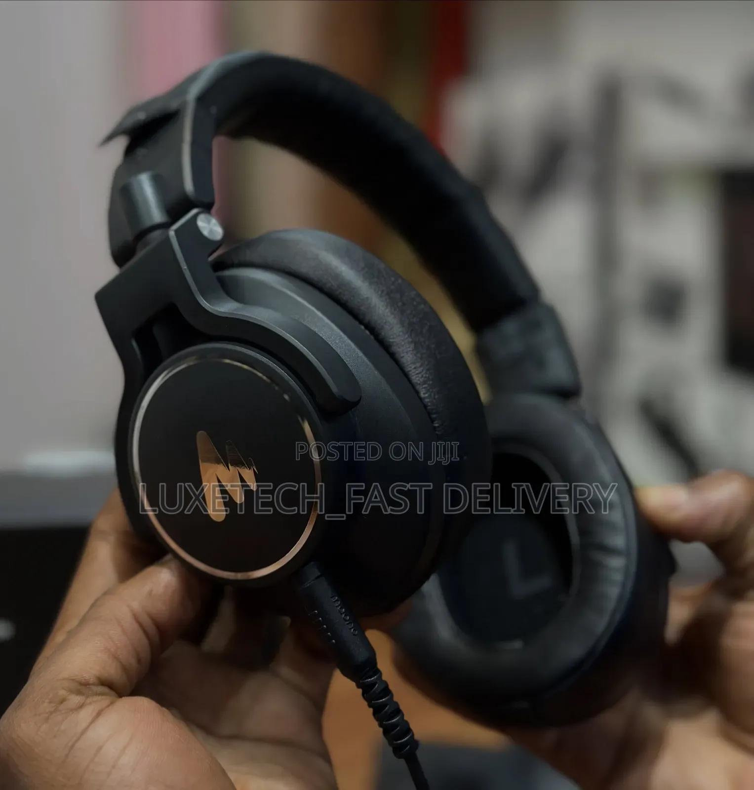 Maono MH700 Professional Studio Monitor Wired Over-Ear Headphones