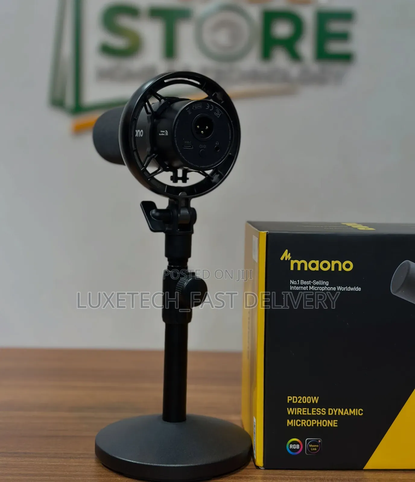 Maono PD200W Wireless Dynamic Microphone – For Podcast/Streaming