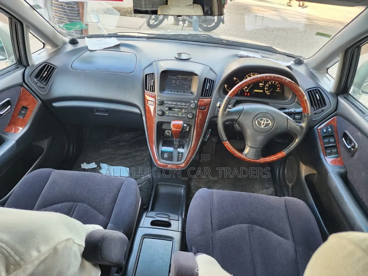 Toyota Harrier 2006 Silver