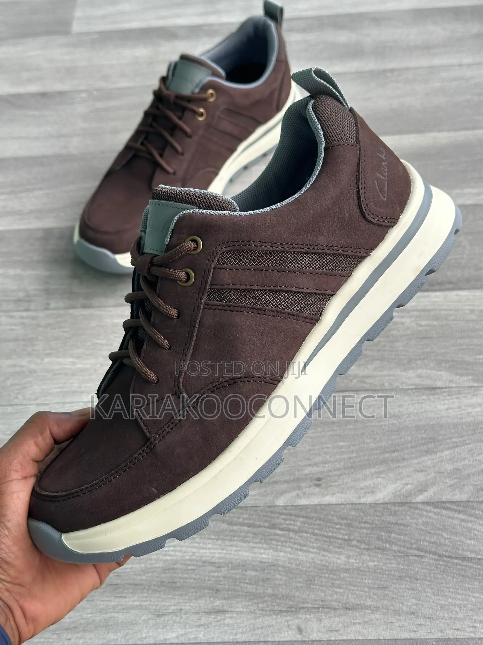 Clarks Brown Leather Casual Sneakers