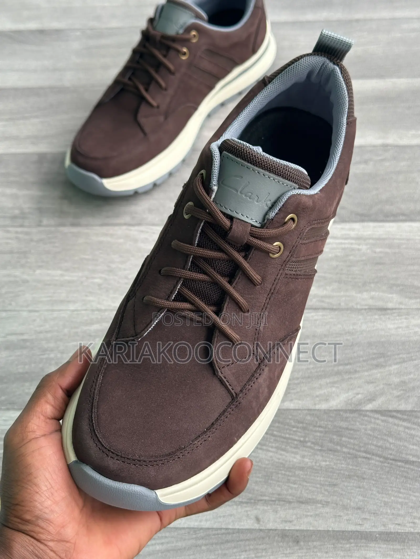 Clarks Brown Leather Casual Sneakers