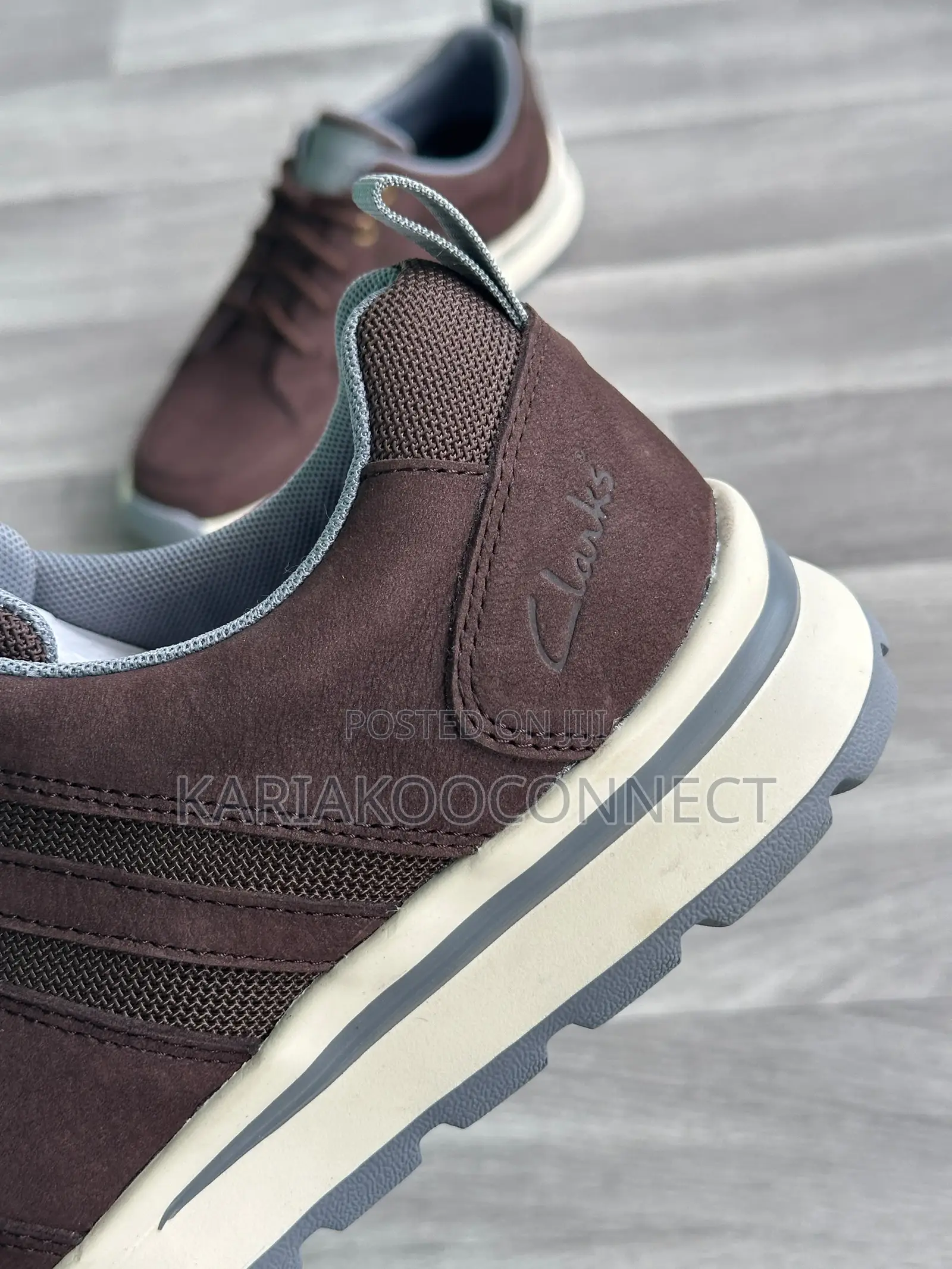 Clarks Brown Leather Casual Sneakers