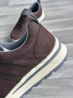Clarks Brown Leather Casual Sneakers