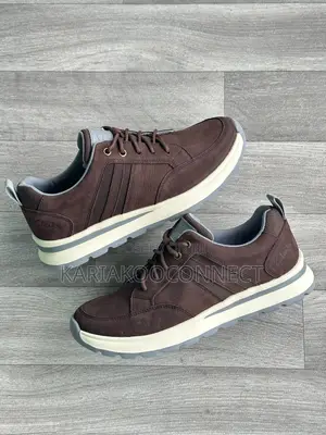 Clarks Brown Leather Casual Sneakers