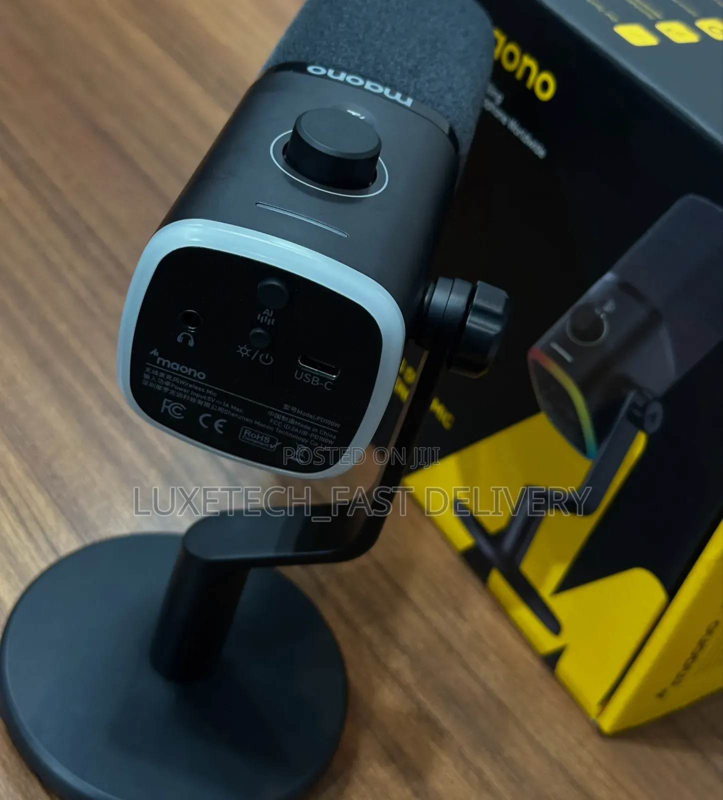 Maono PD100W Wireless Dynamic Microphone – USB, RGB, Streaming, Gaming