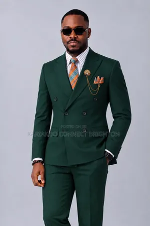 Dark Green Double-Breasted Suit With Plaid Tie