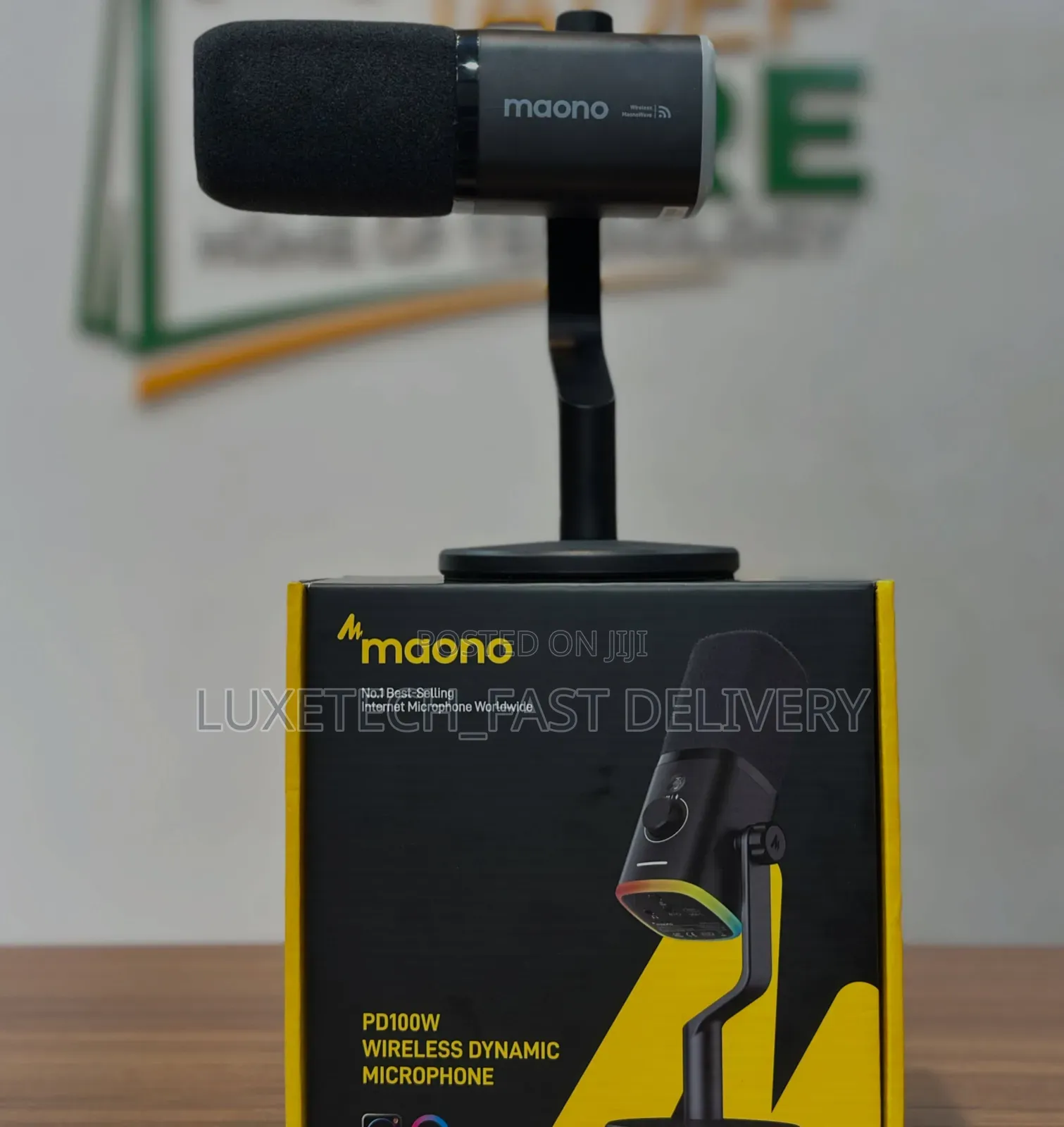 Maono PD100W Wireless Dynamic Microphone – USB, RGB, Streaming, Gaming