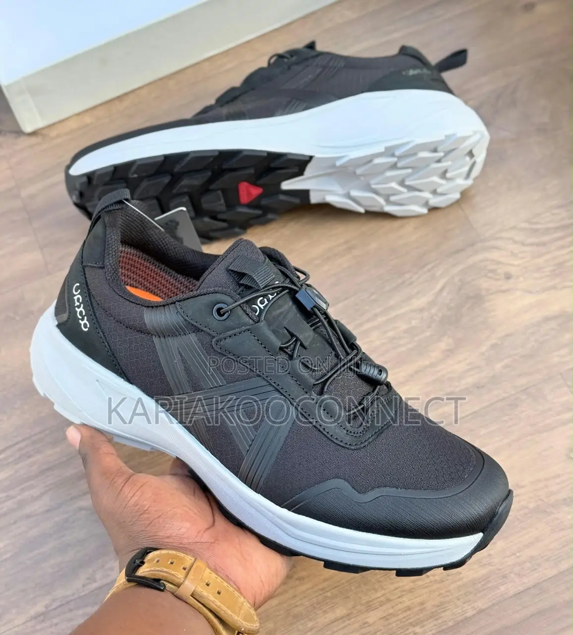 ECCO Black Casual Sneakers