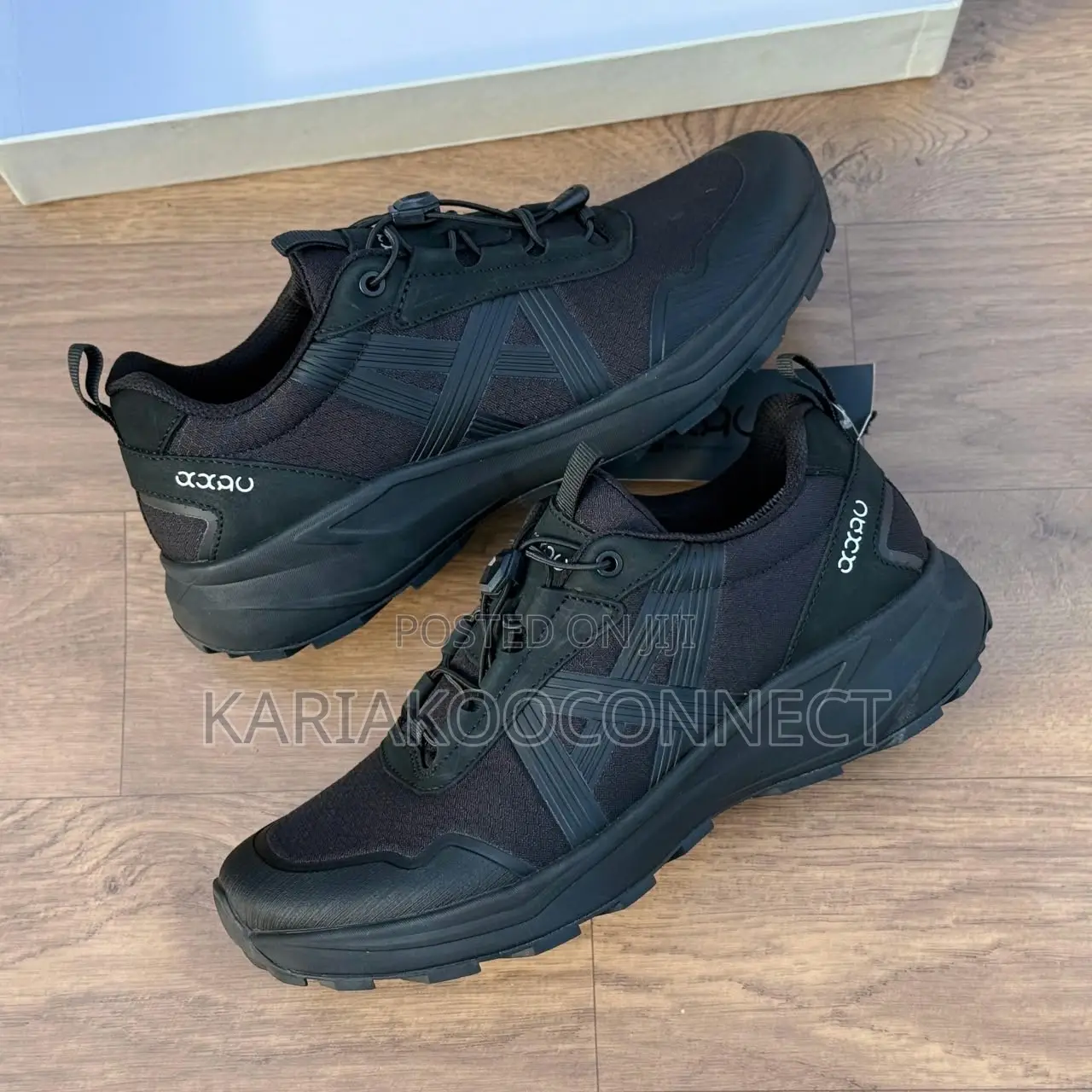 ECCO Black Casual Sneakers