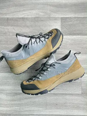 Ecco Outdoor Trail Sneakers
