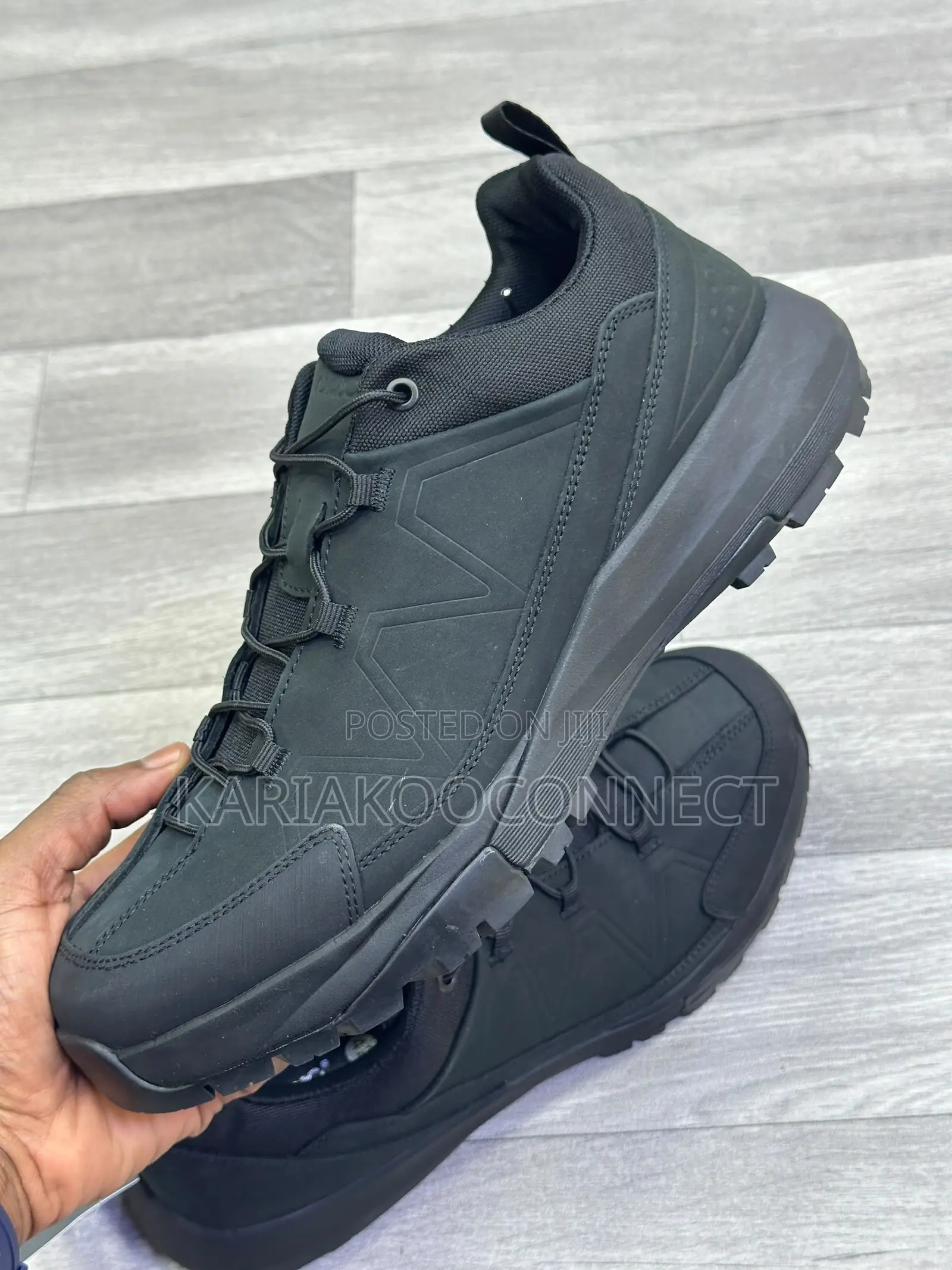 Ecco Outdoor Trail Sneakers