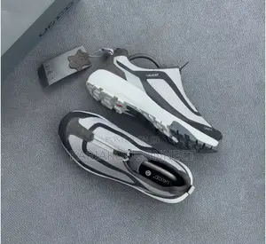 UQXX Slip-on Trail Shoes