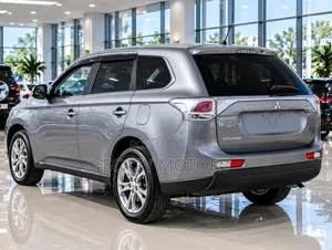 Mitsubishi Outlander 2015 Gray