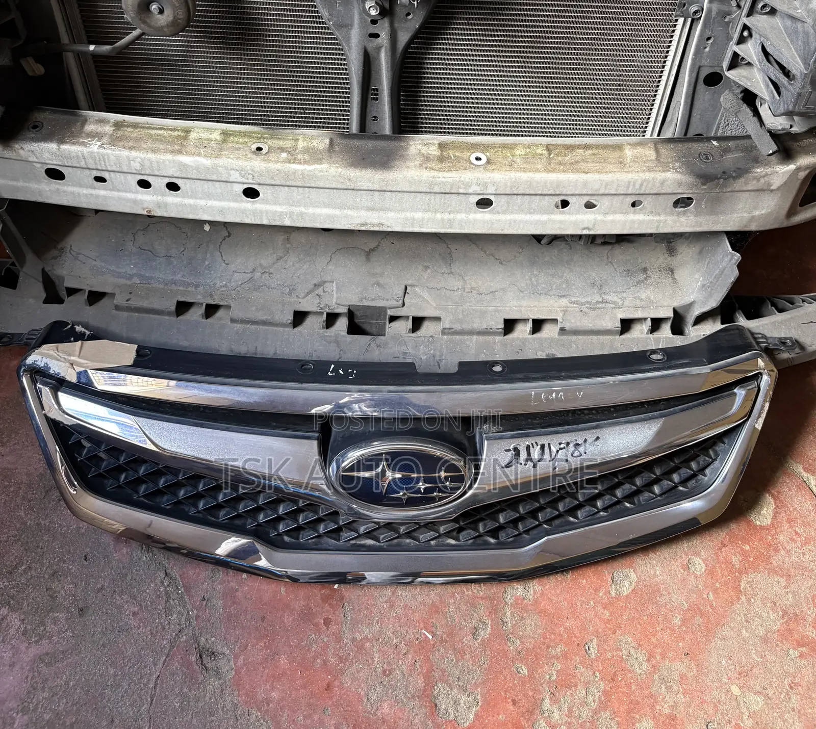 Subaru Legacy Grille
