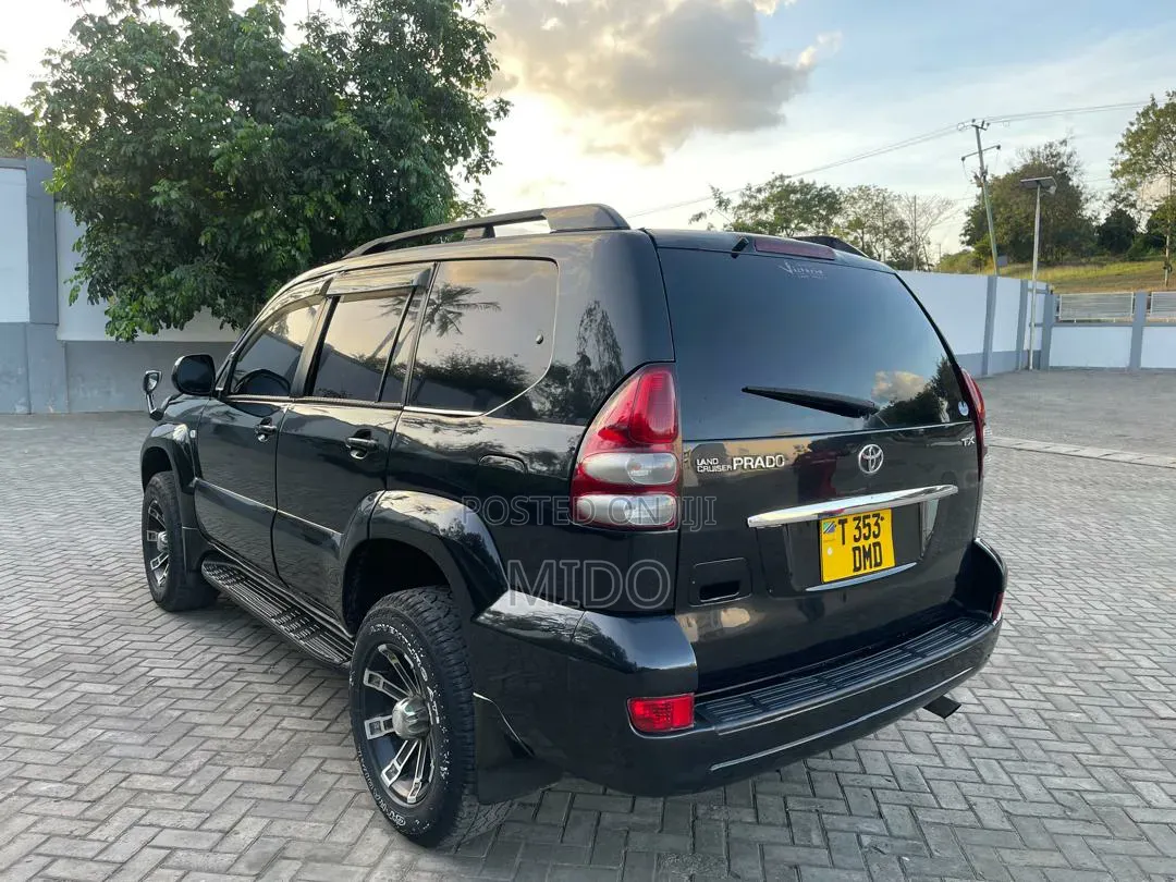 Toyota Land Cruiser Prado 2006 Black