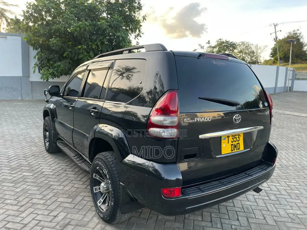 Toyota Land Cruiser Prado 2006 Black